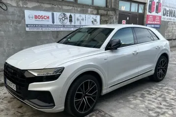 Audi Q8 din 2022 - oferta AUD169712