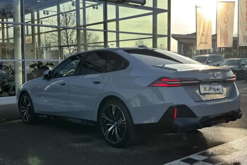 BMW 550 din 2025 cu 40.469 km - oferta BMW169717 - foto 3