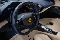 Ferrari SF90 din 2023 cu 2.300 km - oferta FER169719 - foto 12