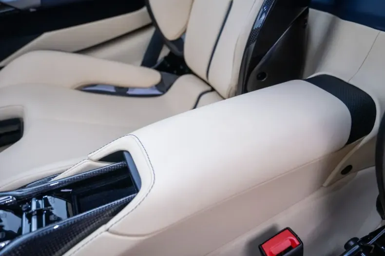 Ferrari SF90 din 2023 cu 2.300 km - oferta FER169719 - foto 23