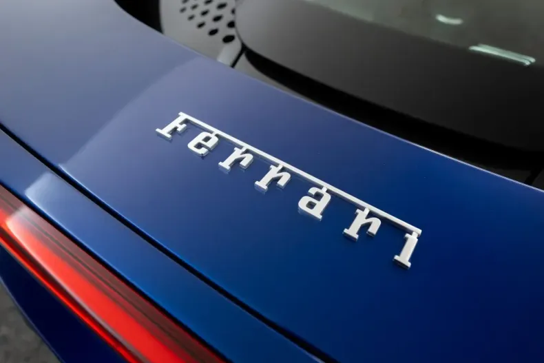 Ferrari SF90 din 2023 cu 2.300 km - oferta FER169719 - foto 30