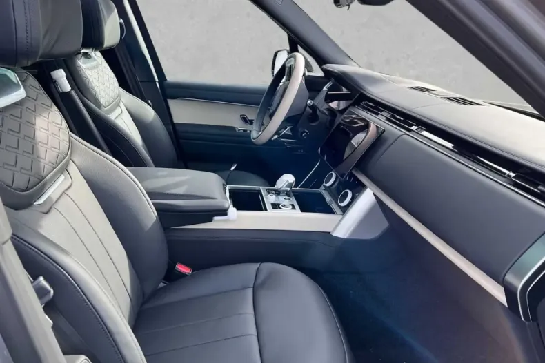 Land Rover Range Rover din 2024 cu 1.550 km - oferta LAN169721 - foto 3