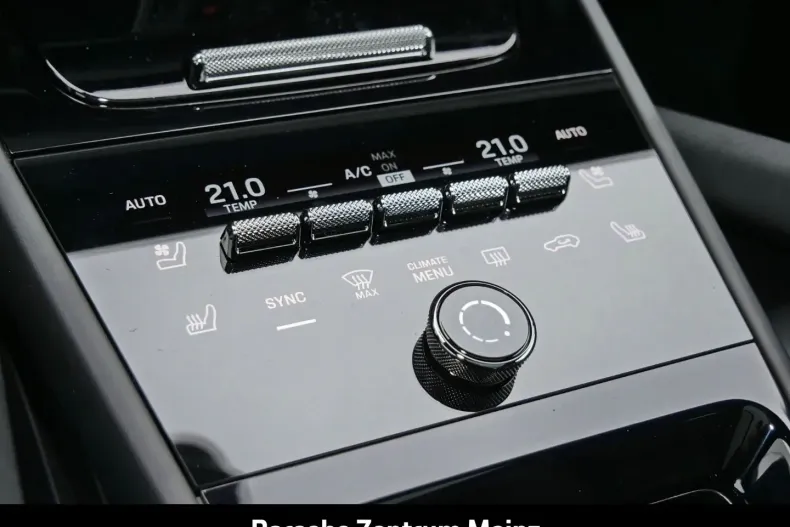 Porsche Cayenne din 2025 cu 18.700 km - oferta POR169727 - foto 40