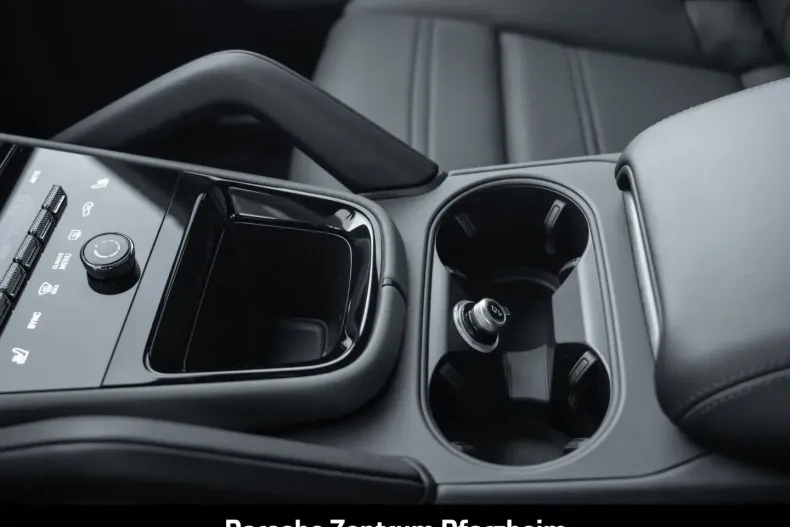 Porsche Cayenne din 2025 cu 26.000 km - oferta POR169728 - foto 33