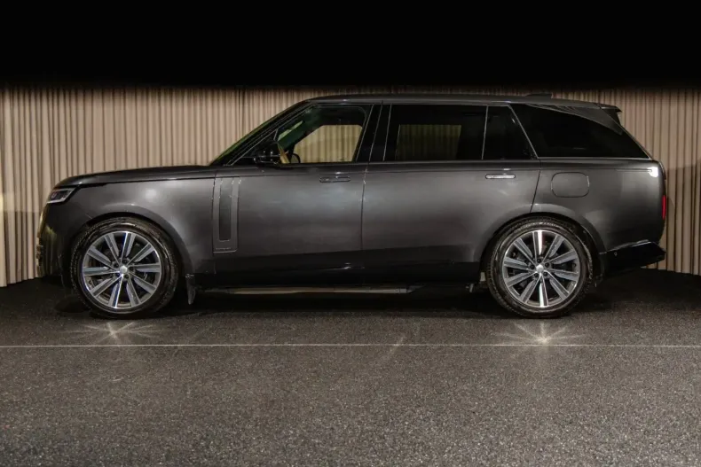 Land Rover Range Rover din 2025 cu 10.500 km - oferta LAN169729 - foto 2