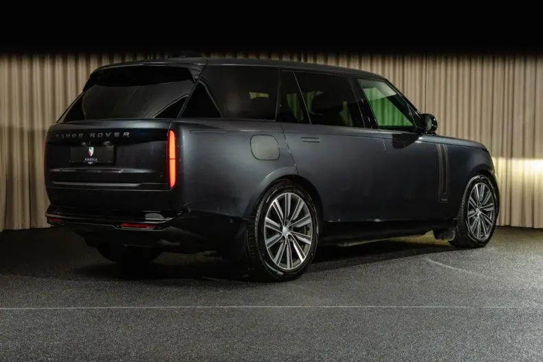 Land Rover Range Rover din 2025 cu 10.500 km - oferta LAN169729 - foto 3