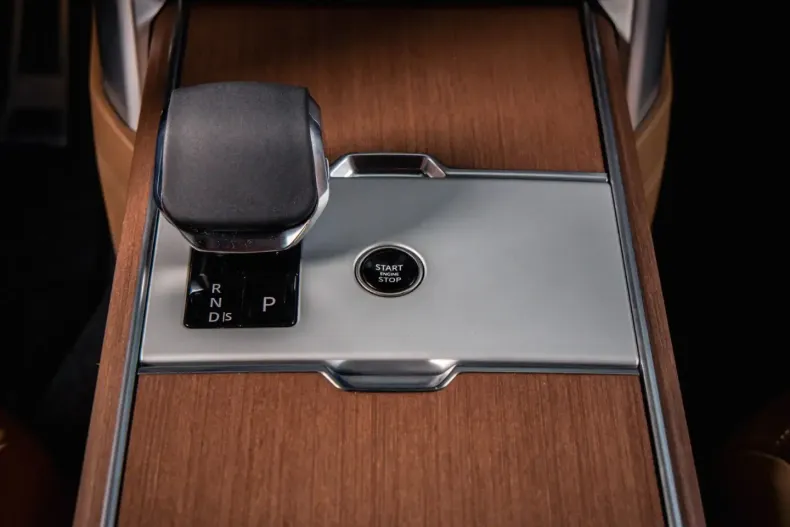 Land Rover Range Rover din 2025 cu 10.500 km - oferta LAN169729 - foto 18