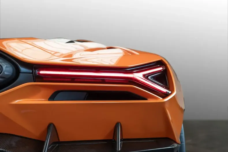 Lamborghini Revuelto din 2025 cu 3.499 km - oferta LAM169730 - foto 11