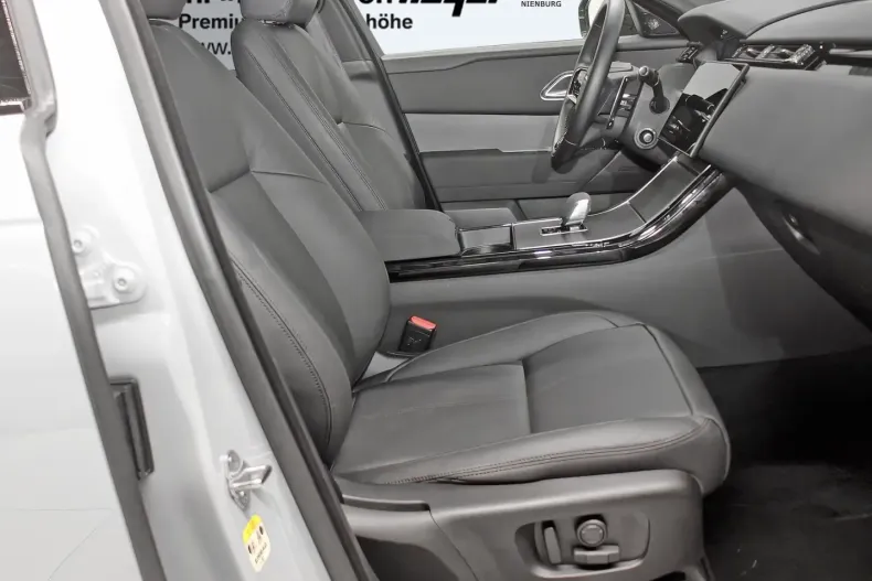 Land Rover Range Rover Velar din 2025 cu 28.200 km - oferta LAN169731 - foto 6