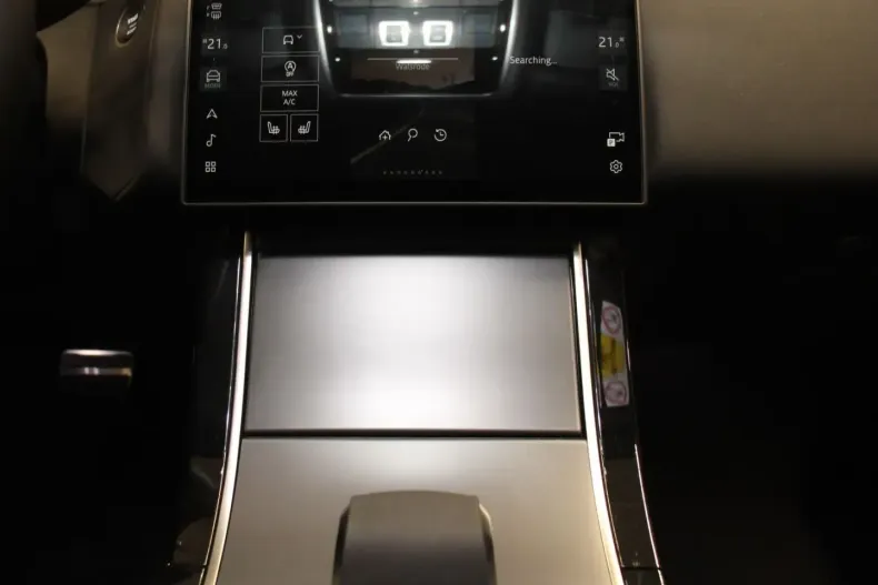 Land Rover Range Rover Velar din 2025 cu 28.200 km - oferta LAN169731 - foto 7