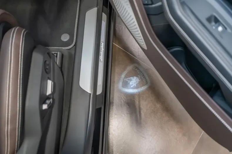 Lamborghini Urus din 2025 cu 8.979 km - oferta LAM169733 - foto 13