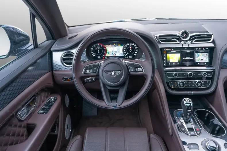 Bentley Bentayga din 2025 cu 4.500 km - oferta BEN169736 - foto 3