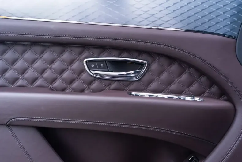 Bentley Bentayga din 2025 cu 4.500 km - oferta BEN169736 - foto 19