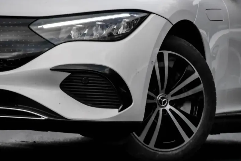 Mercedes-Benz EQE din 2025 cu 12.588 km - oferta MER169739 - foto 2