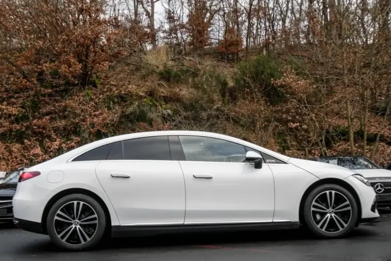 Mercedes-Benz EQE din 2025 cu 12.588 km - oferta MER169739 - foto 4