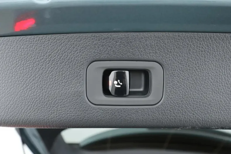 Mercedes-Benz GLC 300 din 2025 cu 15.598 km - oferta MER169745 - foto 25