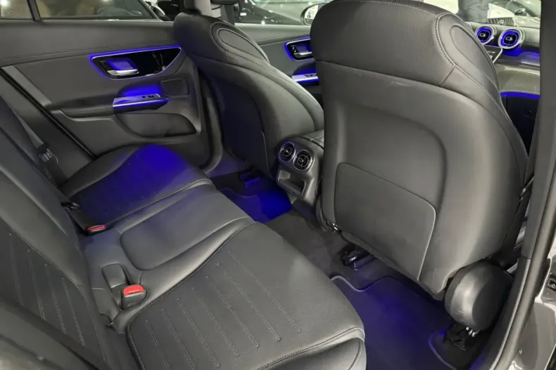 Mercedes-Benz GLC 200 din 2024 cu 38.000 km - oferta MER169759 - foto 9