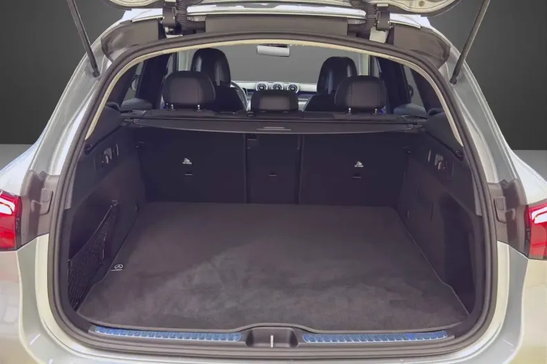 Mercedes-Benz GLC 200 din 2024 cu 7.053 km - oferta MER169760 - foto 13