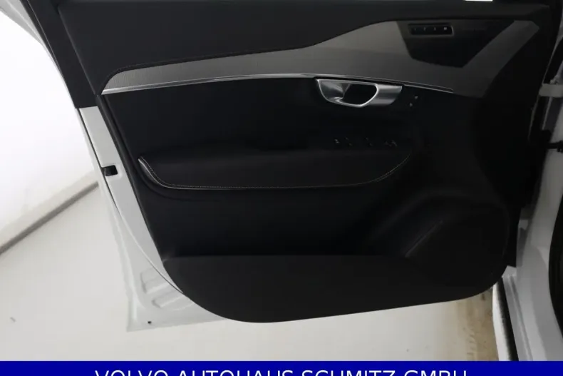 Volvo XC90 din 2024 cu 26.900 km - oferta VOL169766 - foto 10