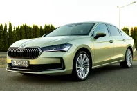 Skoda Superb din 2024 cu 16.600 km - oferta SKO169769 - foto 1