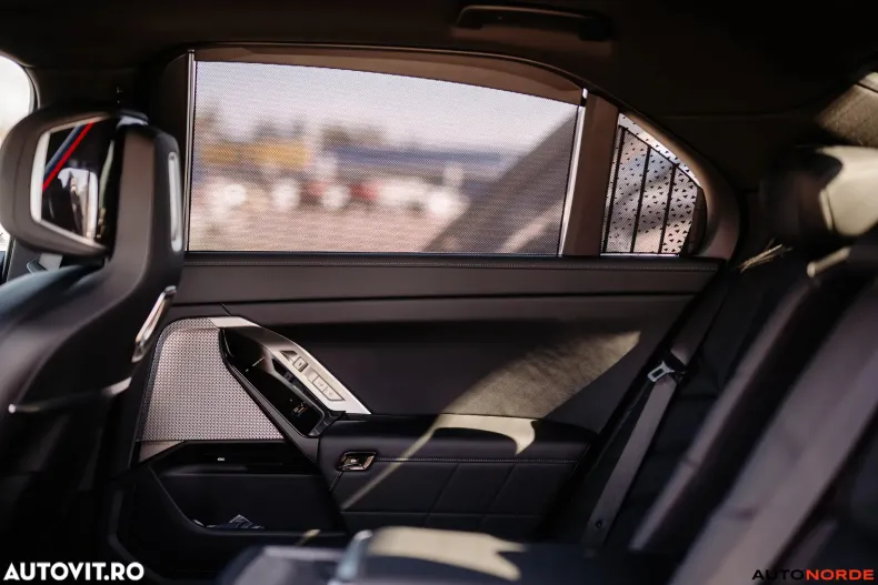 BMW Seria 7 din 2024 cu 44.800 km - oferta BMW169778 - foto 22