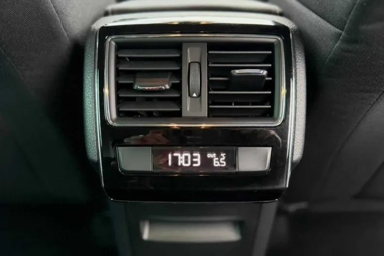 Skoda Superb din 2020 cu 131.000 km - oferta SKO169783 - foto 26