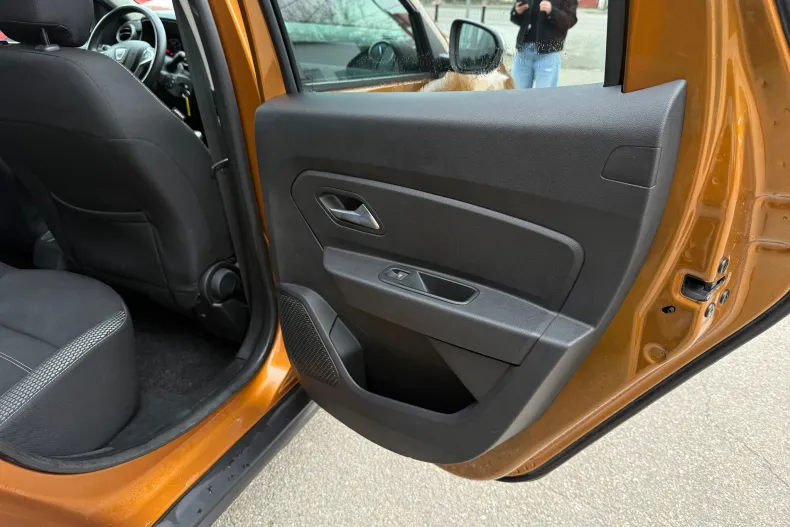 Dacia Duster din 2021 cu 88.906 km - oferta DAC169785 - foto 13