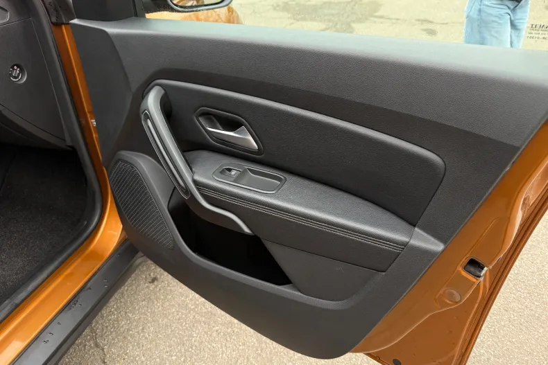 Dacia Duster din 2021 cu 88.906 km - oferta DAC169785 - foto 14