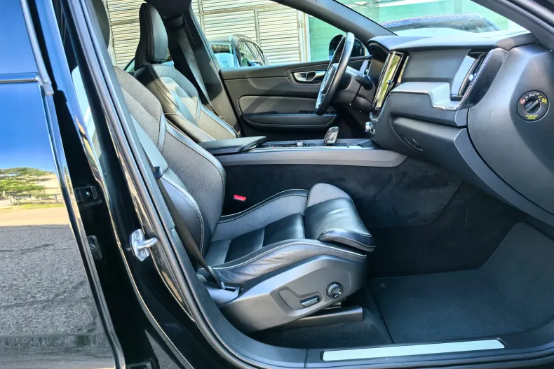 Volvo XC60 din 2022 cu 127.000 km - oferta VOL169796 - foto 18