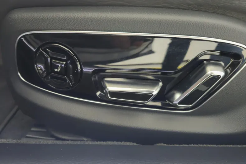 Audi S8 din 2020 cu 76.000 km - oferta AUD169798 - foto 20