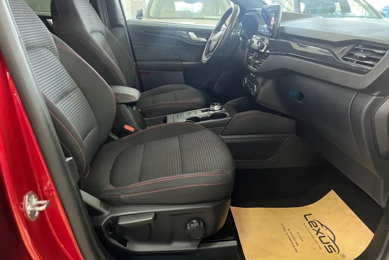 Ford Kuga din 2021 cu 136.000 km - oferta FOR169804 - foto 4