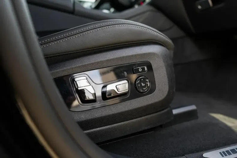 BMW X6 din 2025 cu 23.790 km - oferta BMW169813 - foto 12