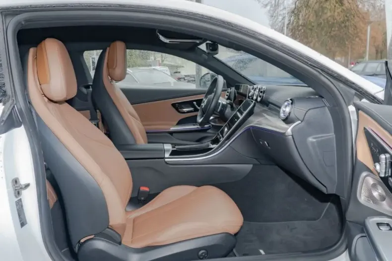 Mercedes-Benz CLE 220 din 2024 cu 26.670 km - oferta MER169829 - foto 7