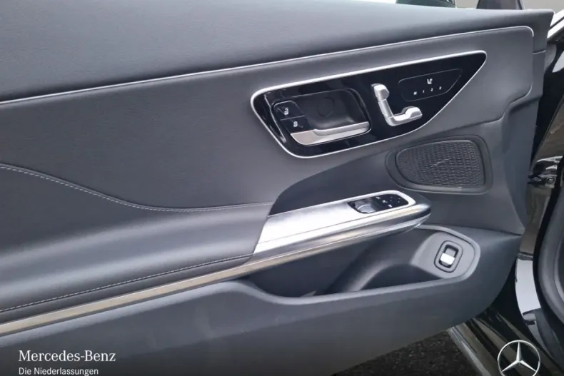 Mercedes-Benz CLE 200 din 2024 cu 17.063 km - oferta MER169832 - foto 17