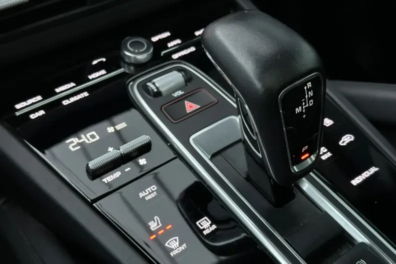 Porsche Cayenne din 2021 cu 46.700 km - oferta POR169848 - foto 11