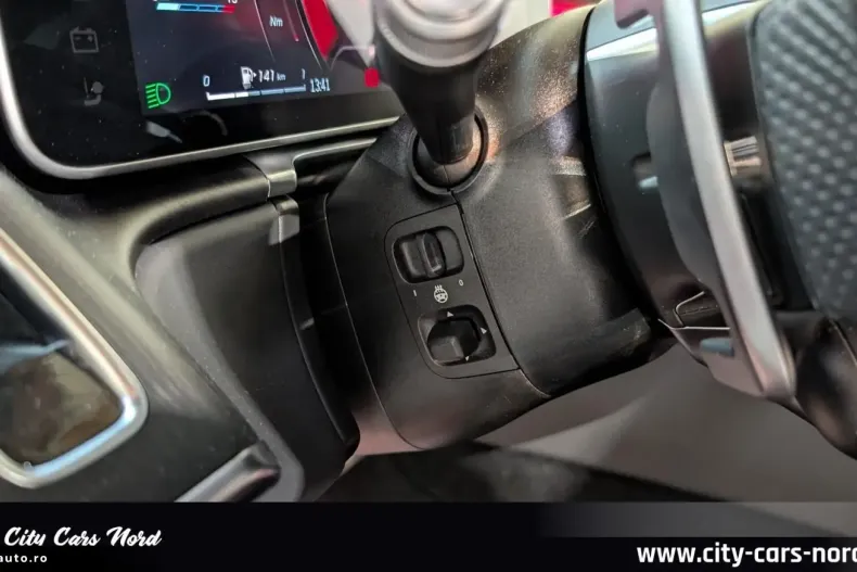 Mercedes-Benz S 63 AMG din 2023 cu 9.877 km - oferta MER169855 - foto 15