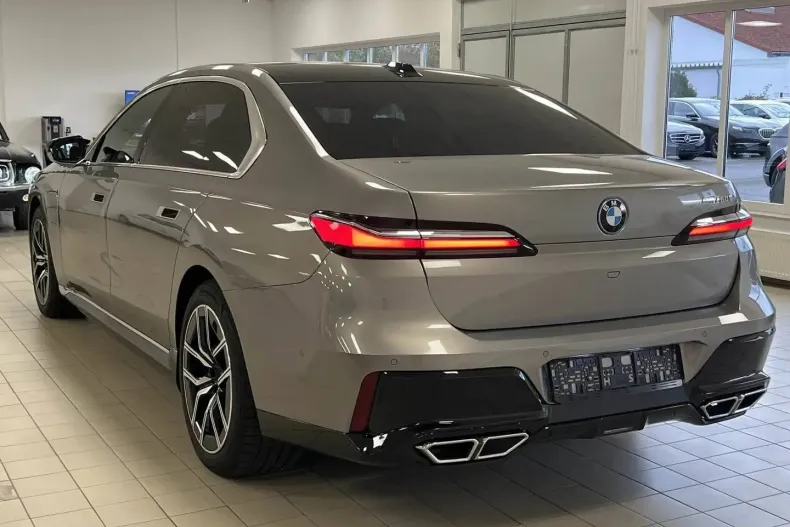 BMW 760 din 2023 cu 77.000 km - oferta BMW169863 - foto 5