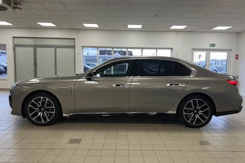 BMW 760 din 2023 cu 77.000 km - oferta BMW169863 - foto 9