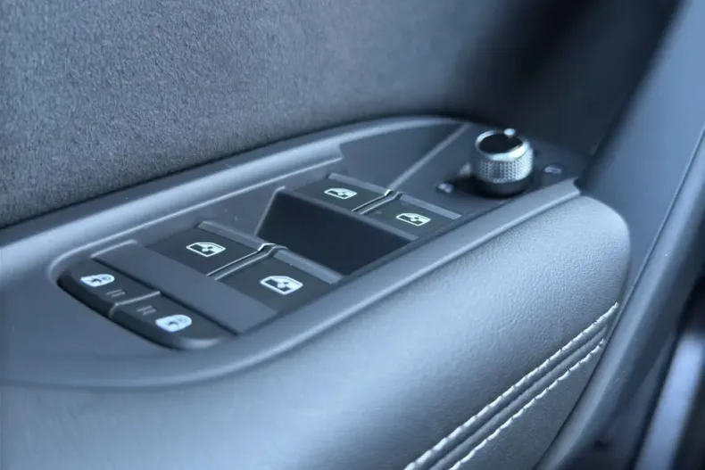 Audi Q5 din 2024 cu 22.500 km - oferta AUD169864 - foto 8