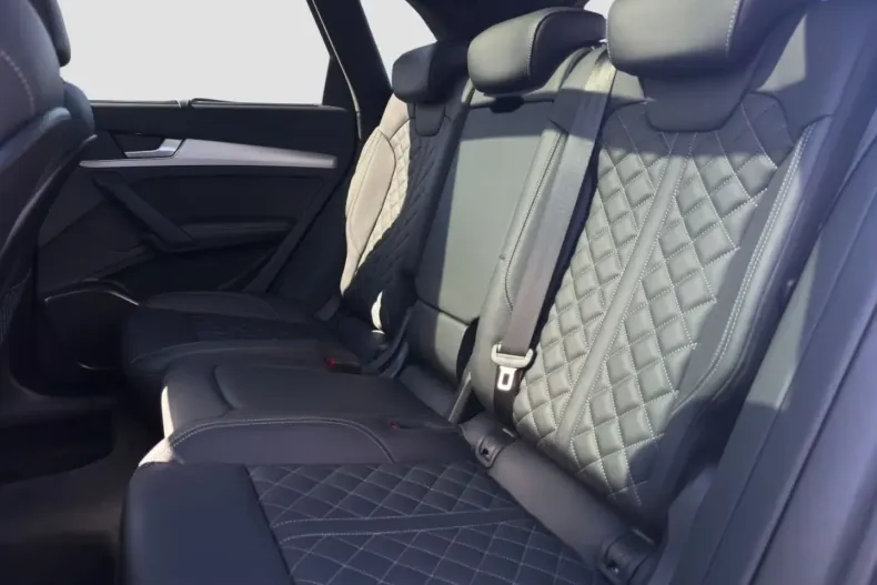 Audi Q5 din 2024 cu 22.500 km - oferta AUD169864 - foto 9