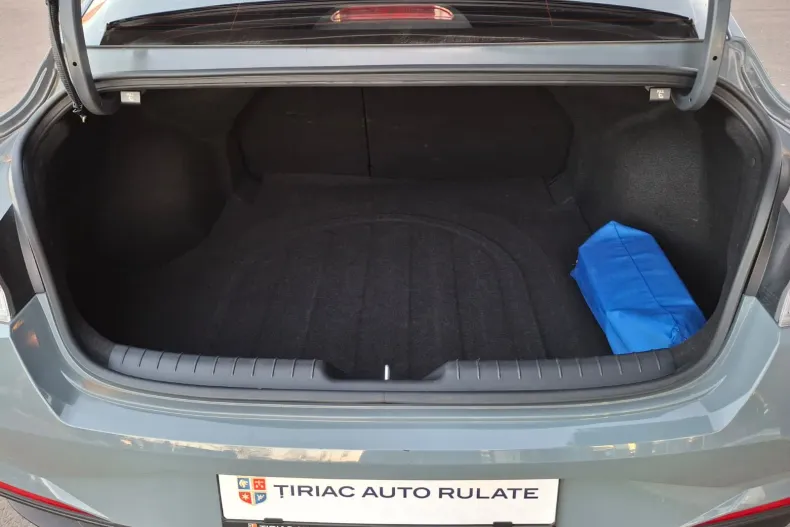 Hyundai Elantra din 2022 cu 41.793 km - oferta HYU169867 - foto 20