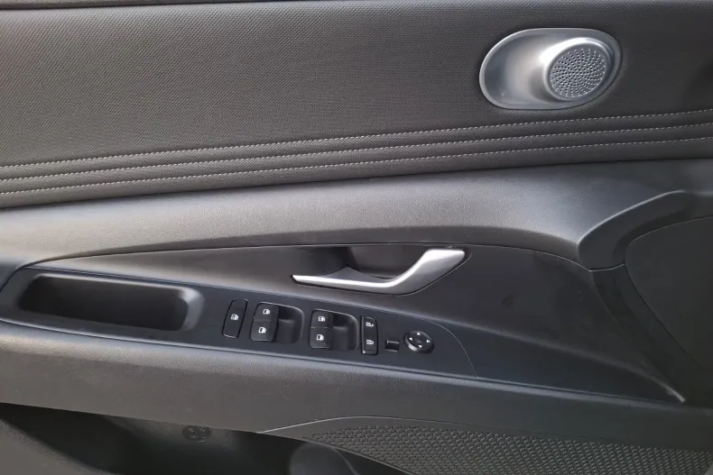 Hyundai Elantra din 2022 cu 41.793 km - oferta HYU169867 - foto 23