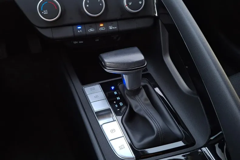 Hyundai Elantra din 2022 cu 41.793 km - oferta HYU169867 - foto 26