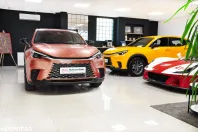 Lexus LBX din 2025 cu 3 km - oferta LEX169870 - foto 3