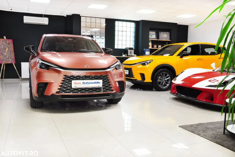 Lexus LBX din 2025 cu 3 km - oferta LEX169870 - foto 3