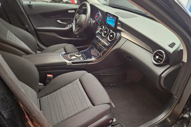 Mercedes-Benz C din 2021 cu 77.000 km - oferta MER169872 - foto 16