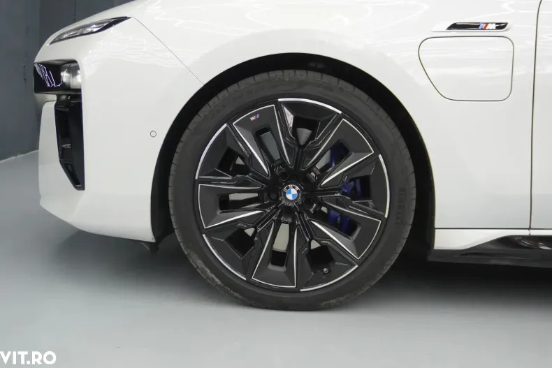 BMW M7 din 2024 cu 35.442 km - oferta BMW169876 - foto 6