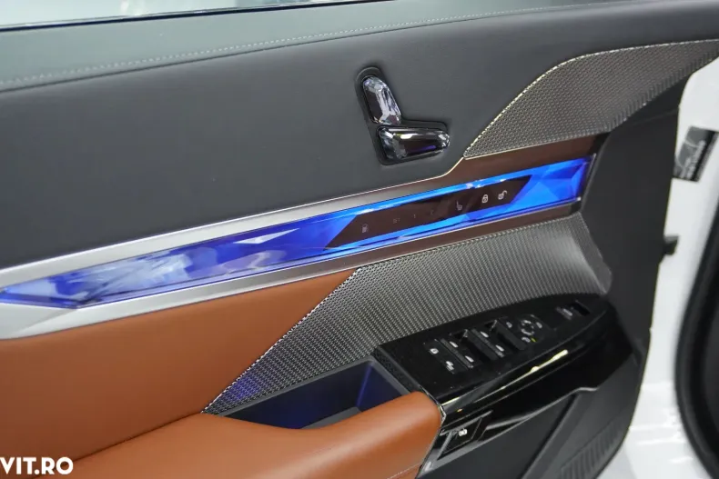 BMW M7 din 2024 cu 35.442 km - oferta BMW169876 - foto 10