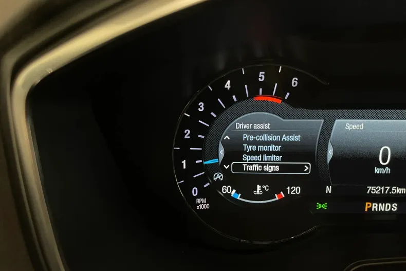 Ford Mondeo din 2020 cu 75.217 km - oferta FOR169884 - foto 32