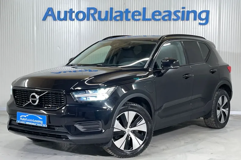 Volvo XC40 din 2020 cu 98.953 km - oferta VOL169885 - foto 1